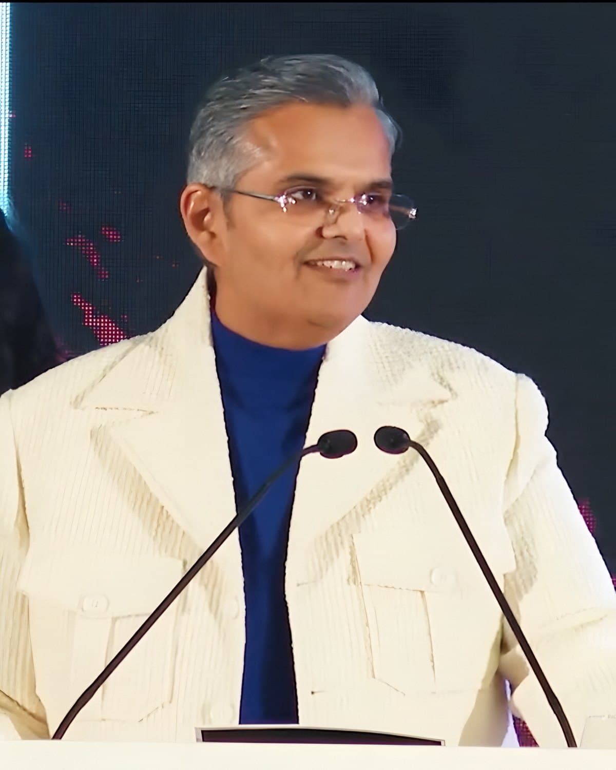 Kalpesh Kinariwala speaking at a Pantheon event